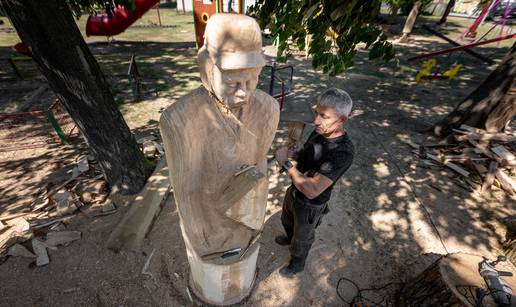 FOTO Kipari naivci sudjelovali su u stvaranju kipova od hrasta