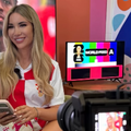 Valentina iza kulisa pokazala duge noge samo u dresu, a pred kamerama blista u kreacijama