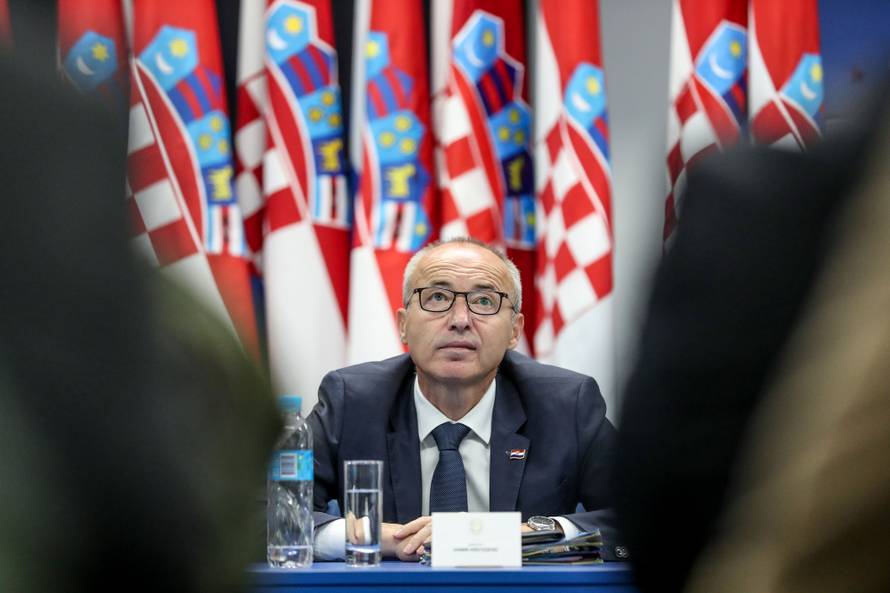 U vojarni âPukovnik Marko Å½ivkoviÄâ odrÅ¾an promotivni let u sklopu prezentacije remonta helikoptera Mi-171 Sh