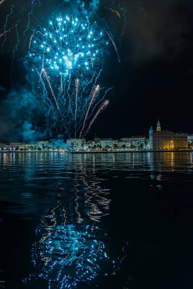 Split: Vatromet povodom proslave Sv Dujma, zaštitnika grada Splita