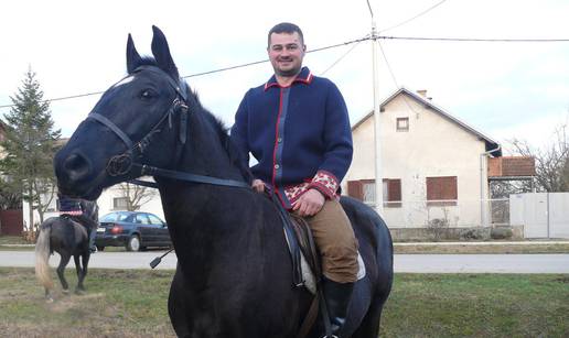 Farmer Jovan se pohvalio: Nova djevojka je konačno na vidiku...