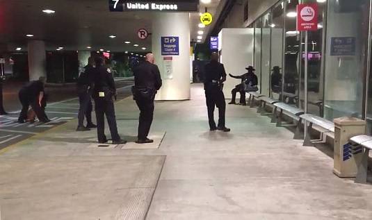 Policija nije našla napadača, ali su na aerodromu uhitili Zorroa