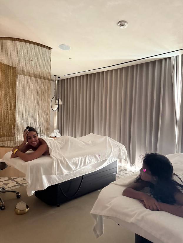 FOTO U ovoj palači Ronaldo živi sa zaručnicom Georginom u Rijadu. Vrijedi 14 milijuna eura