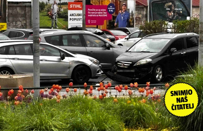 FOTO Sudar u Rijeci: 'Automobil je proklizao i zabio se u drugo vozilo. Čuo se glasan udarac...'