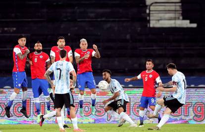 Ni Messijev čudesan gol nije pomogao: Argentinci remizirali