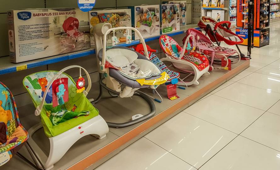 Zbog ljuljačke za uspavljivanje umrle već 73 novorođene bebe