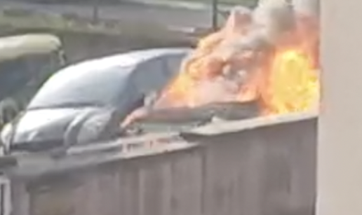 VIDEO Vatra progutala auto u Zagrebu: 'Osjetio se smrad, a onda i čula eksplozija'