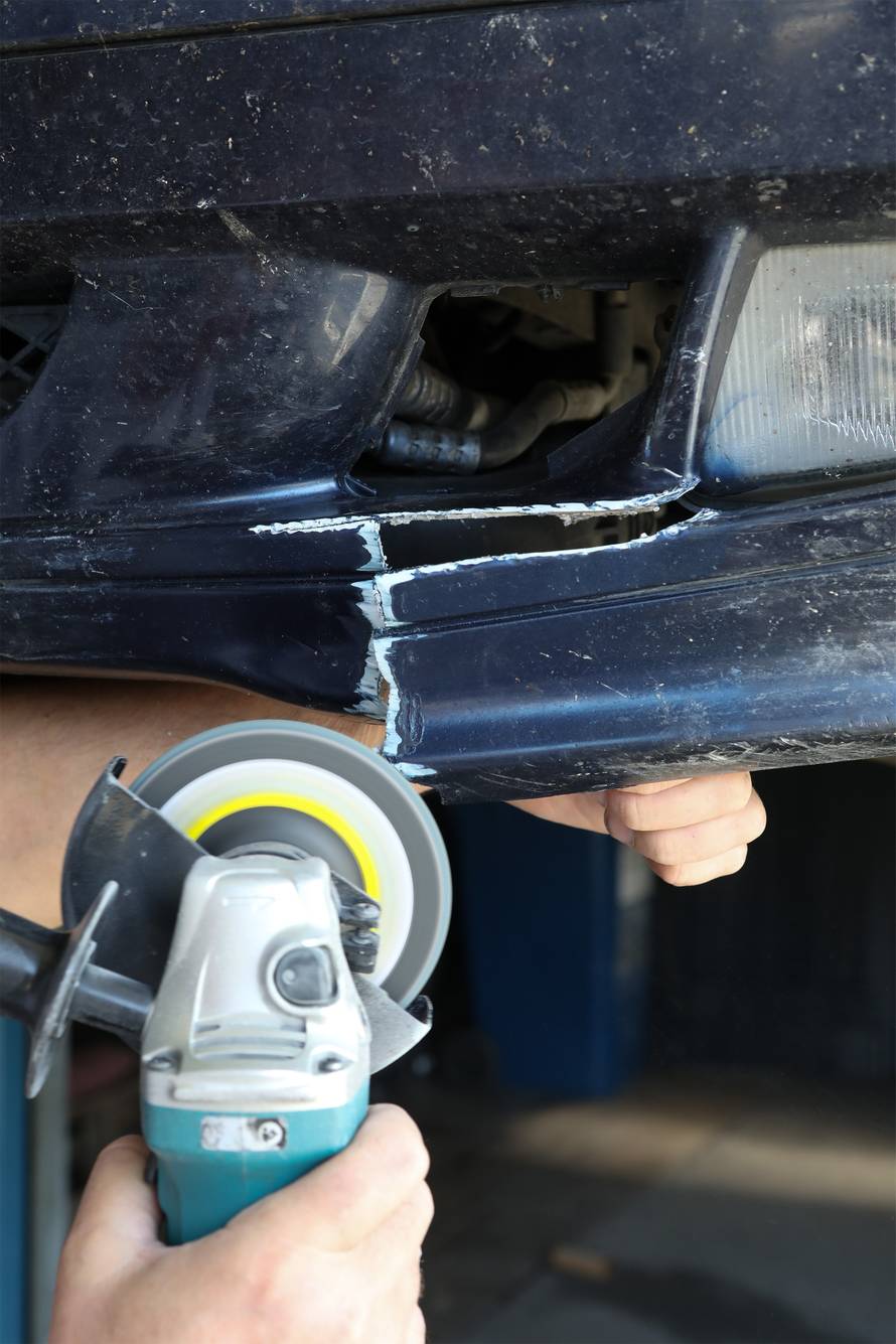 Popravak plastike: Novi branik i šest puta skuplji od popravka