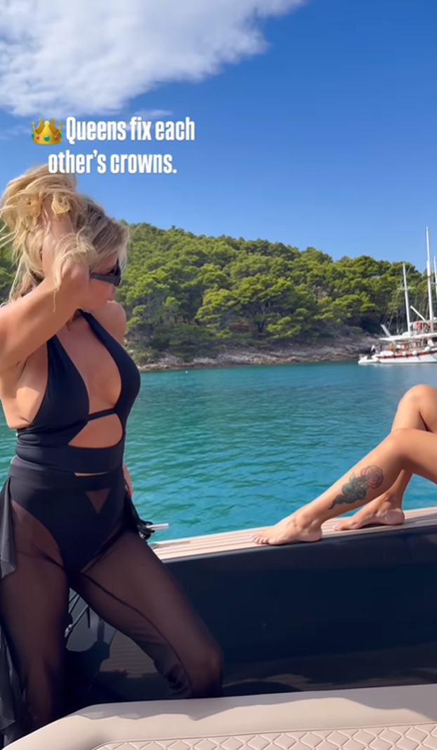 FOTO Evo kako su nastale vruće fotke Žanamari: Mama Renata joj popravljala gaćice, kosu...