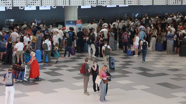 Split: Gužve u zračnoj luci zbog otkazanih letova nakon hakerskog napada