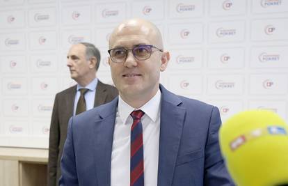 Dabro: 'Ne bojim se zatvora. Mandat ne dam nikome! Bomba? To je laž, pakiraju mi'
