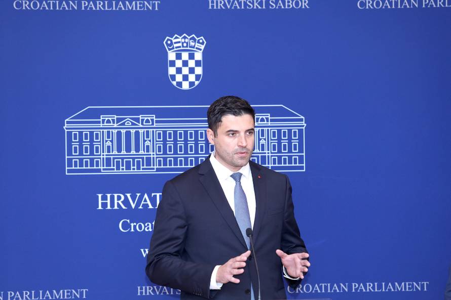 Zagreb: Davor BernardiÄ i Branko GrÄiÄ o rastu plaÄa