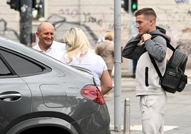 Nogometaši počeli pristizati na okupljanje u Zagrebu
