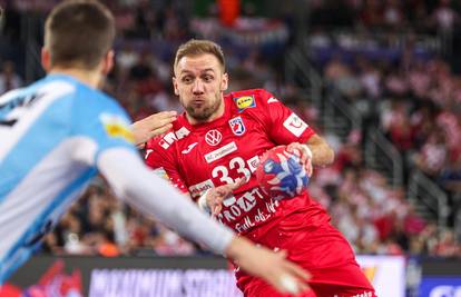 Cindrić van reprezentacije jer se i naljutio? Džomba: Ego se mora zaboraviti i tko je što u klubu
