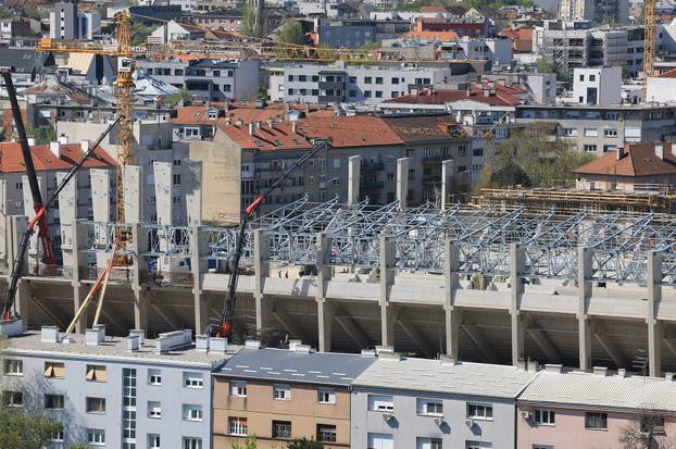 Zagreb: Pogled iz hotela Westin na radove na novom stadionu u Kranjčevićevoj ulici