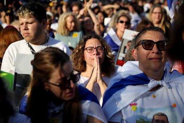 Hostages-prisoners swap deal between Hamas and Israel