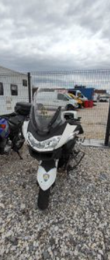 Stara službena vozila prodaju se na javnoj dražbi: Možete kupiti policijski auto ili moped Pošte