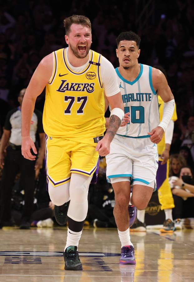 NBA: Charlotte Hornets at Los Angeles Lakers
