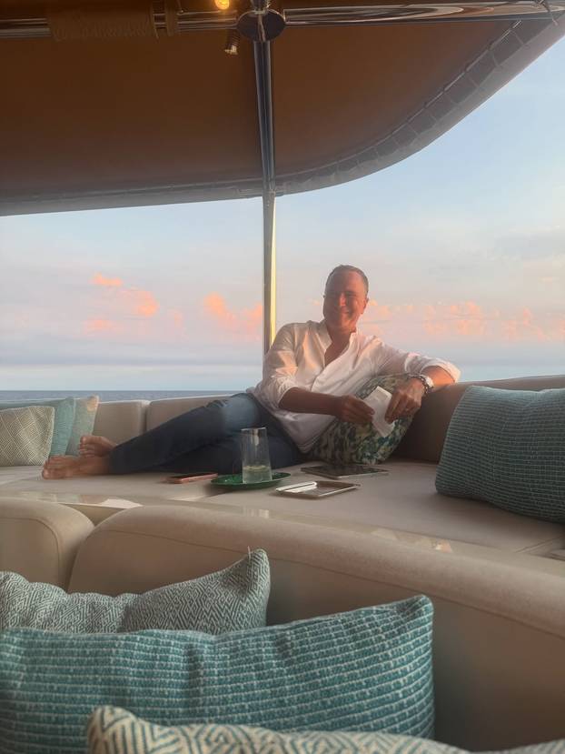 FOTO Komičarka Chelsea Handler odmara u Hrvatskoj! Evo koja je mjesta posjetila