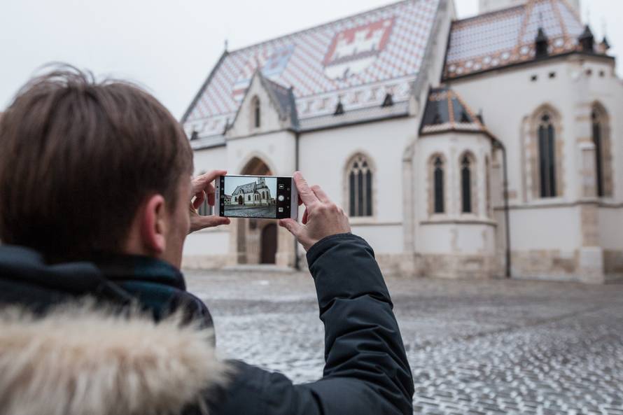 Pametni telefon koji uči - Huawei Mate 9