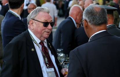 VIDEO Vlado Šeks o mimohodu: Bilo je vruće, pio sam vodu. No nije bio problem jer sam ja Zmaj