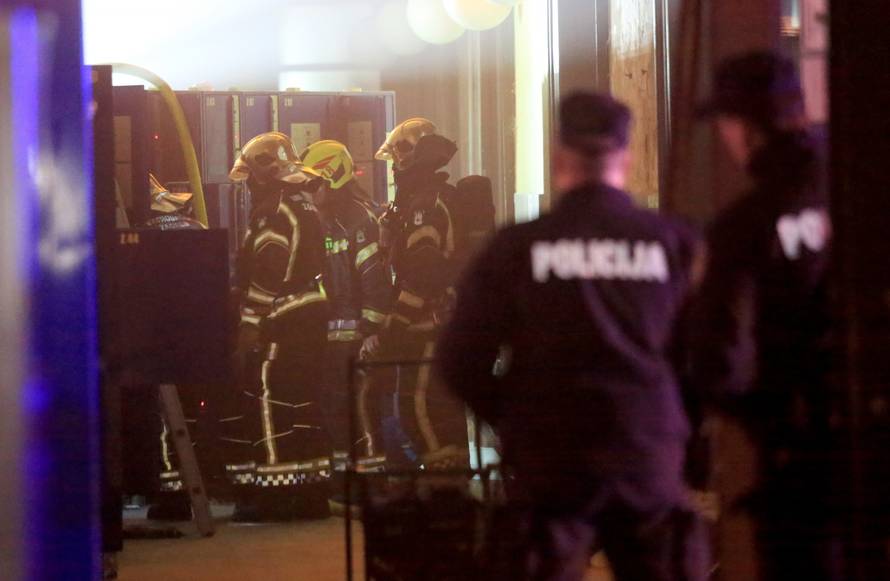 Zagreb: Vatrogasci gase poÅ¾ar na Glavnom kolodvoru
