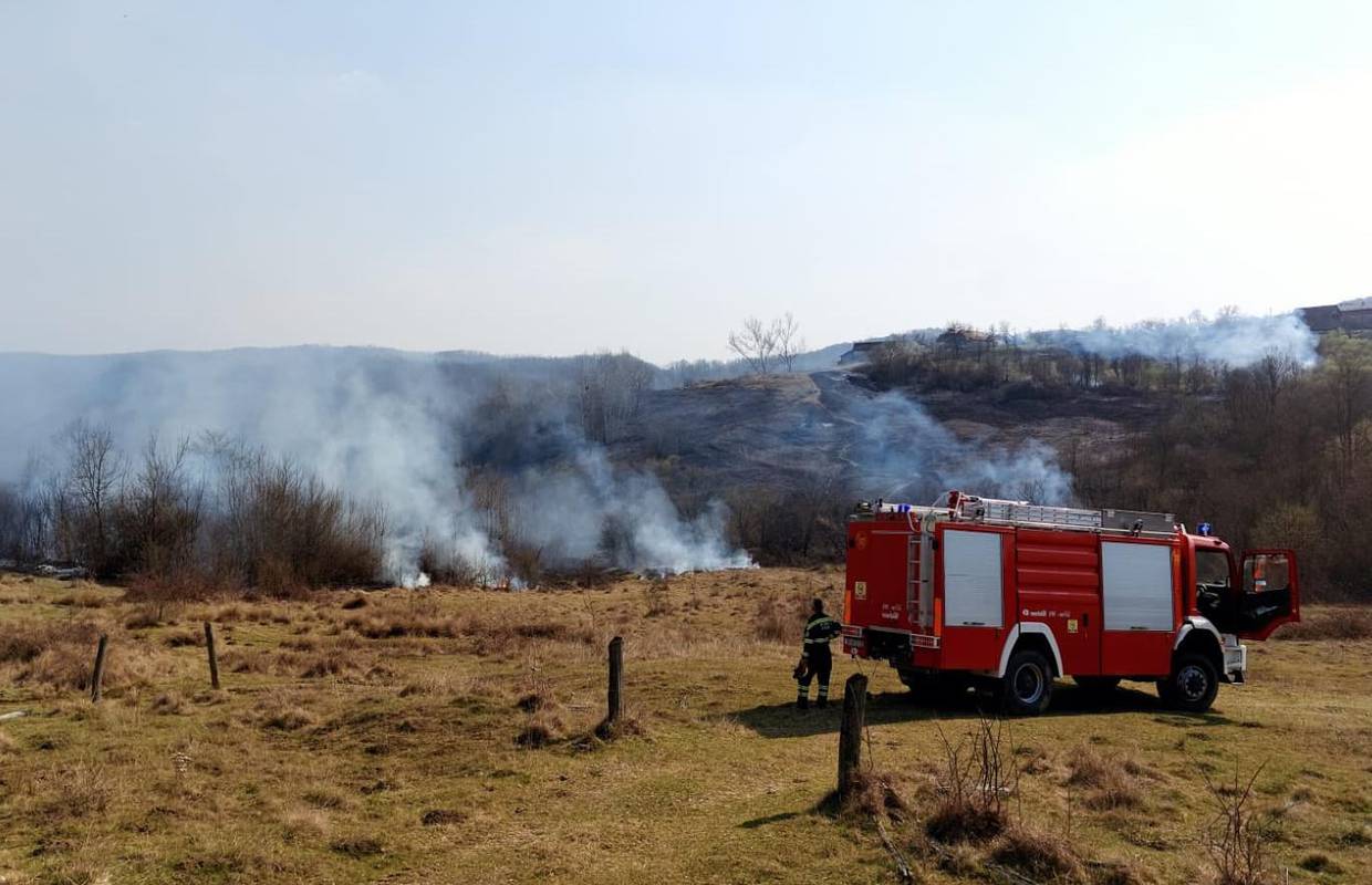 Problemi za vatrogasce: U petrinjskim požarima sve je više mina iz Domovinskog rata