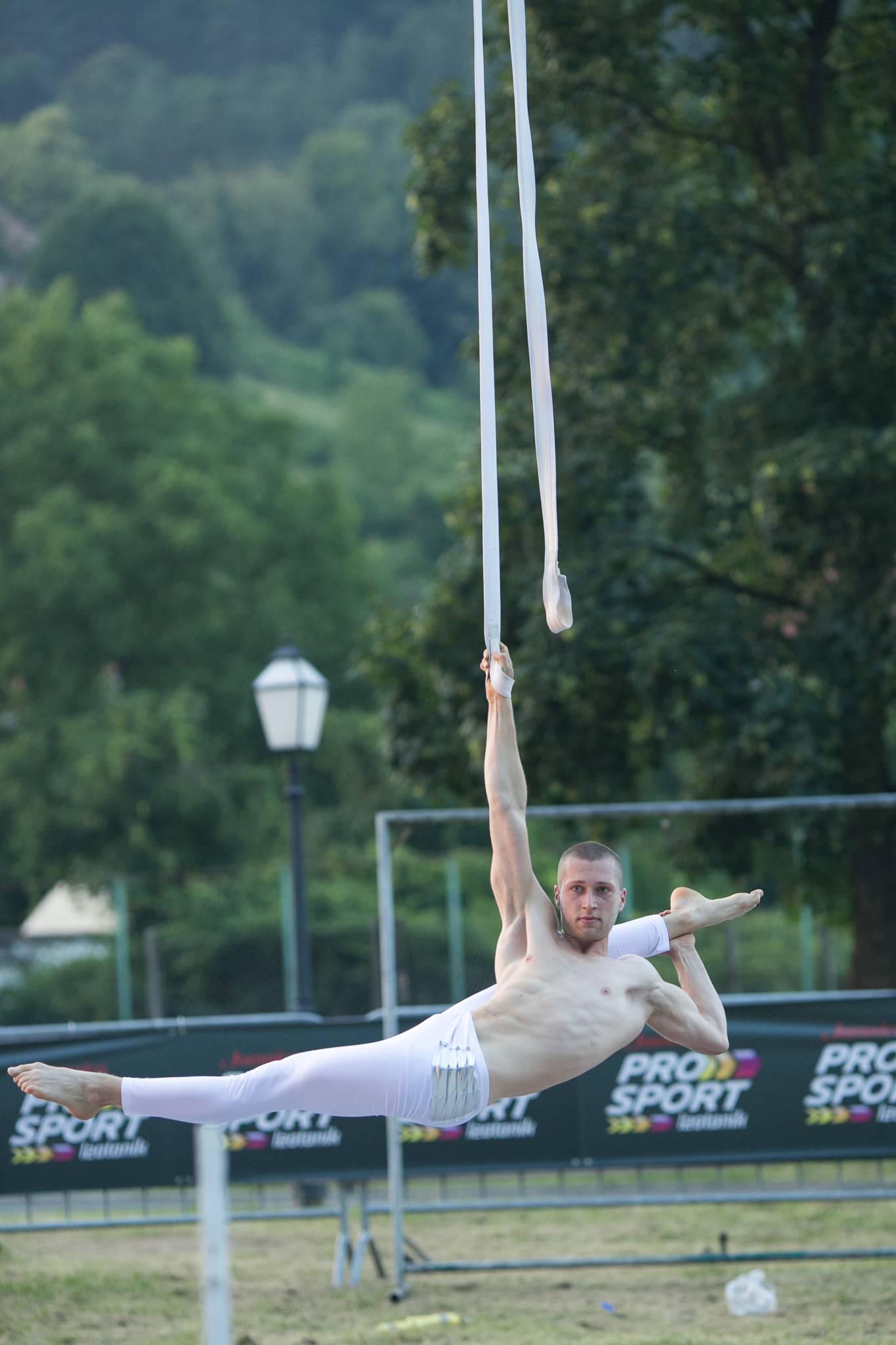 Žestoki pool party u Samoboru uz Mercedes-Benz A-klasu