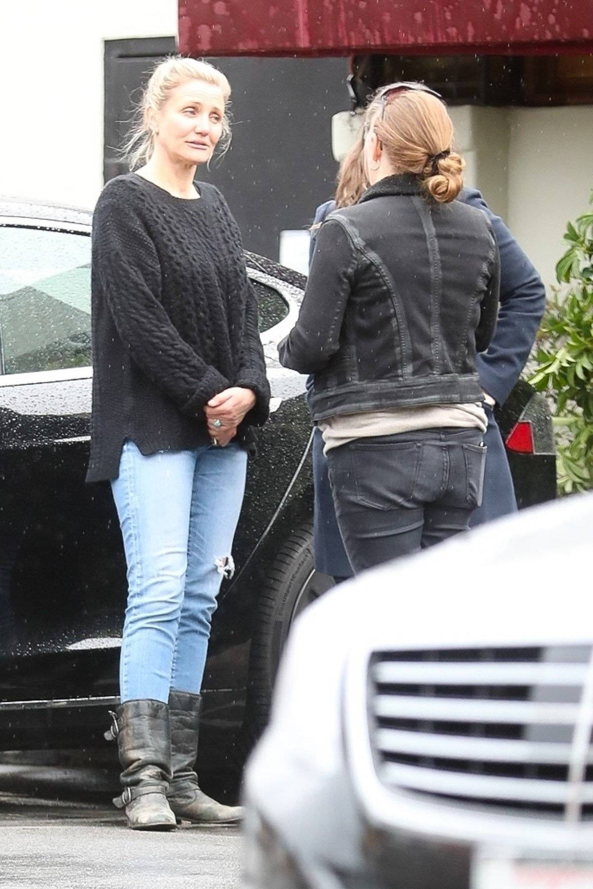 *EXCLUSIVE* Cameron Diaz enjoys lunch with friends at Matsuhisa