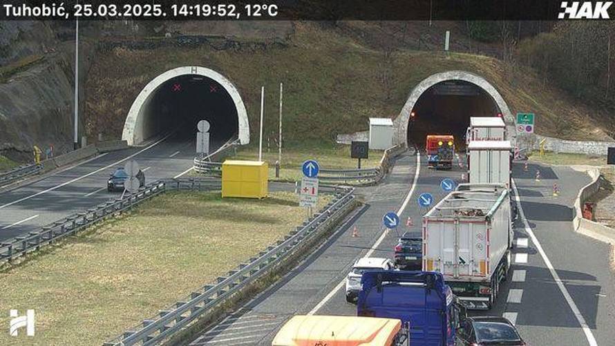 Lančani sudar na autocesti A6 kod Rijeke: Stvorile se gužve