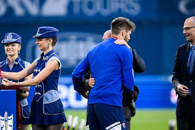 Ceremonija dodjele pehara Dinamu, osvajaču SuperSport Hrvatske nogometne lige