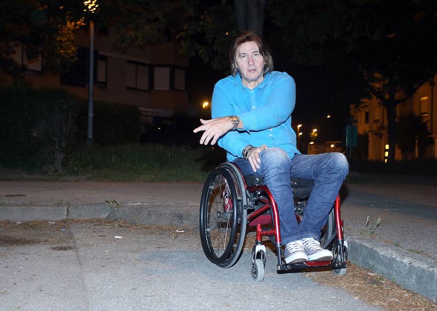 Škenderu opet ukrali invalidska kolica: 'Ne mogu doći k sebi'