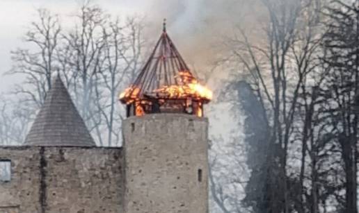 VIDEO Izgorjelo krovište dvorca iz 14. stoljeća kod Karlovca: U njemu su živjeli i Frankopani