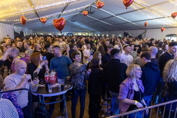 Žminj: Koncert Jelene Rozge za Valentinovo 