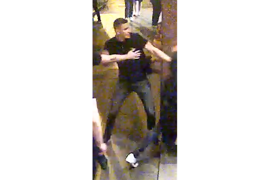 FOTO Prepoznajte li mladiće na fotografiji? Policija ih traži zbog brutalnog napada u Zagrebu