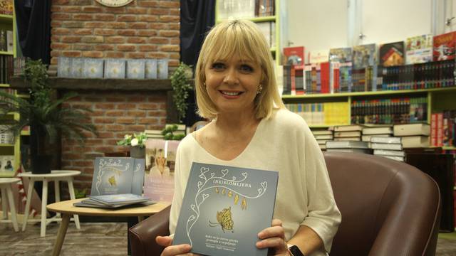 Zagreb: Tatiana Tajči Cameron predstavila svoju novu knjigu "Neslomljiva"