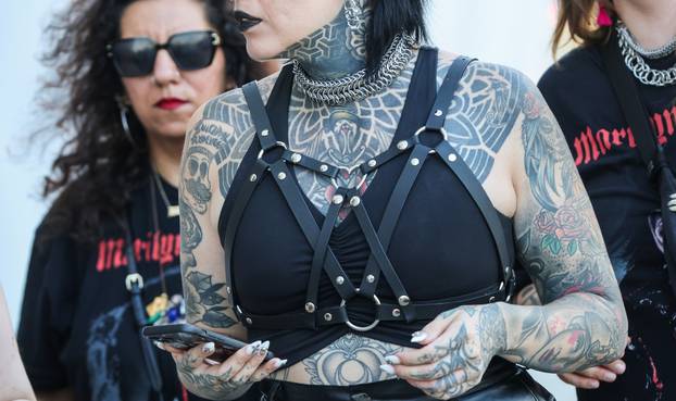 Zagreb: Atmosfera oko Arene uoci koncerta Marilyna Manson.