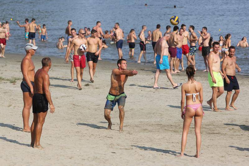 Ma koje Zrće: 'Copacabana' u Osijeku krcata je seksepilom