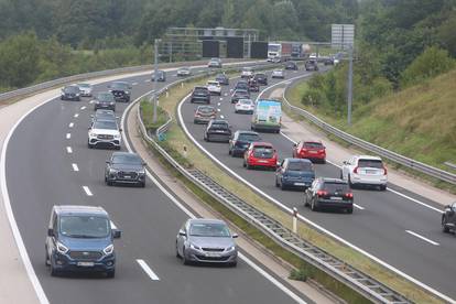 FOTO  Naoružajte se strpljenjem! Kilometarske kolone put mora