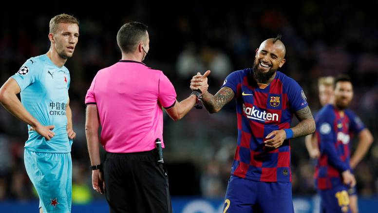 Vidal raskinuo ugovor s Barcom: Vraća se pod Conteovo vođenje