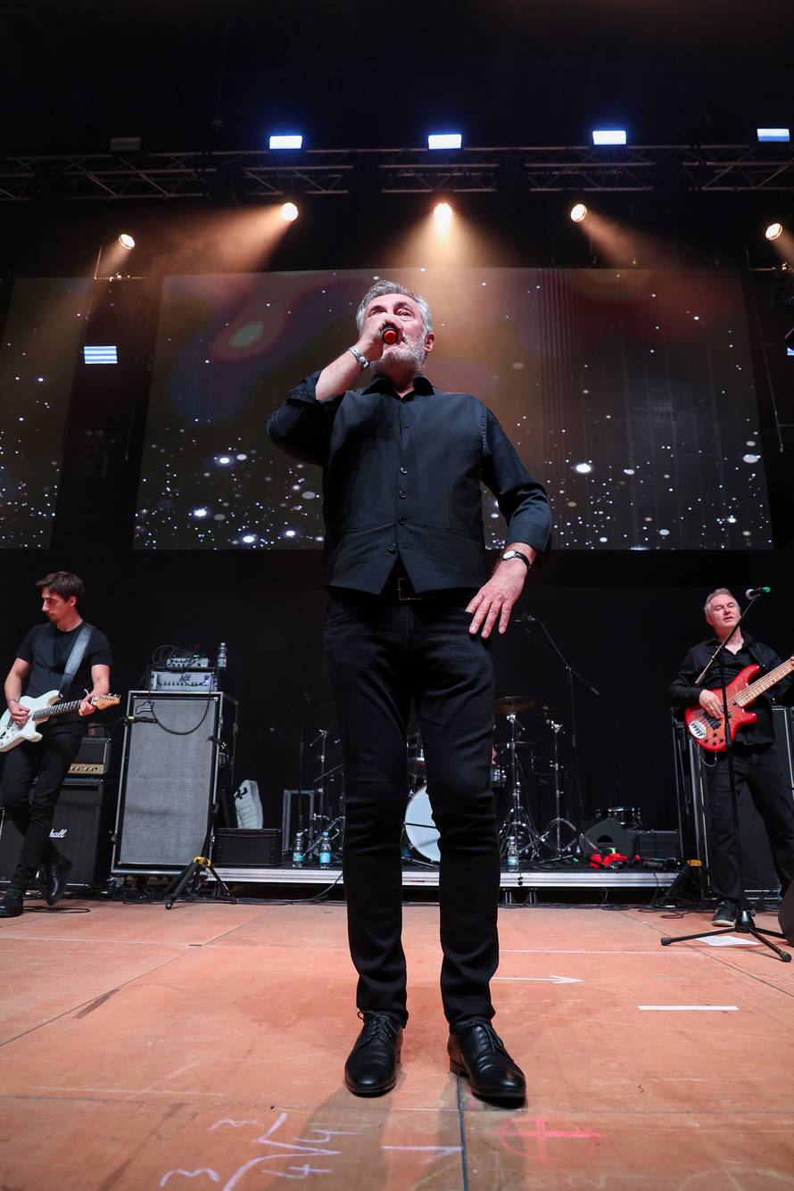 Frankfurt: Hrvatska noć u Suwag Energie Areni