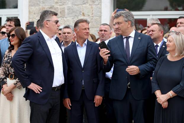 Zoran Milanović i Andrej Plenković srdačno se rukovali na 208. SInjskoj alci