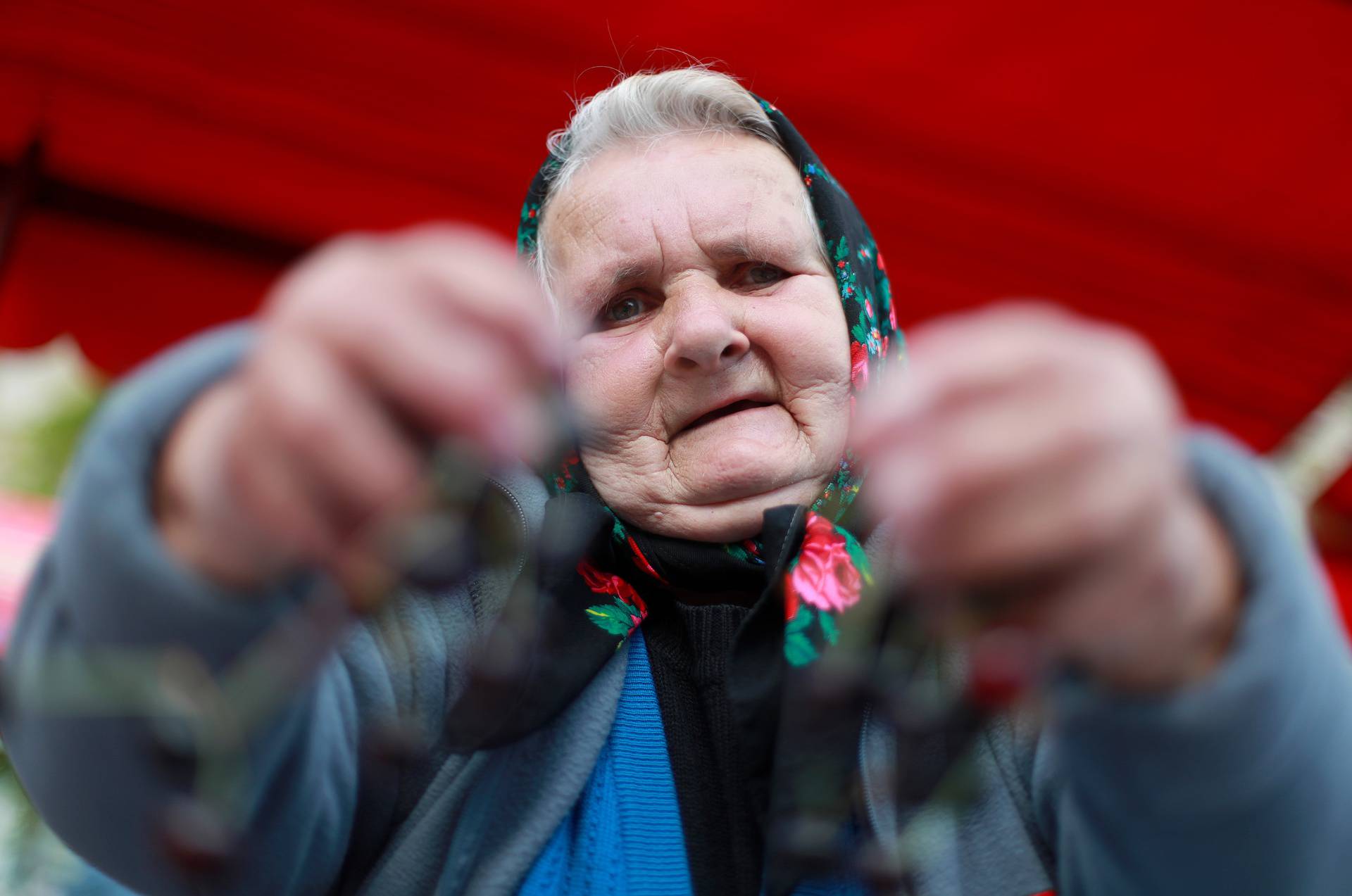 Baka Marica: 'Nisam tužna, ali nisam baš fotogenična. Unuk mi kaže da sam legenda s Britanca'