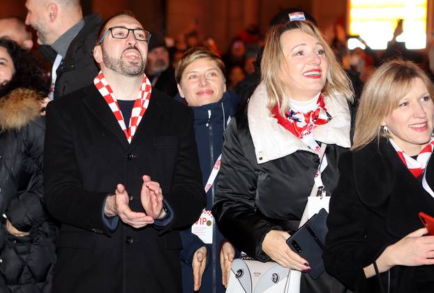 Zagreb: Gradonačelnik Tomašević dočekao Vatrene na Trgu