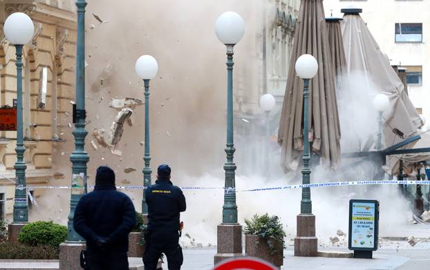 Zagreb: Rušenje pročelja u Bogovićevoj ulici