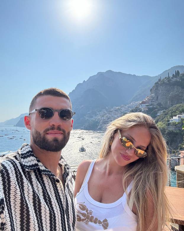 FOTO Ovo su ljepotice koje su osvojile srca naših 'vatrenih'