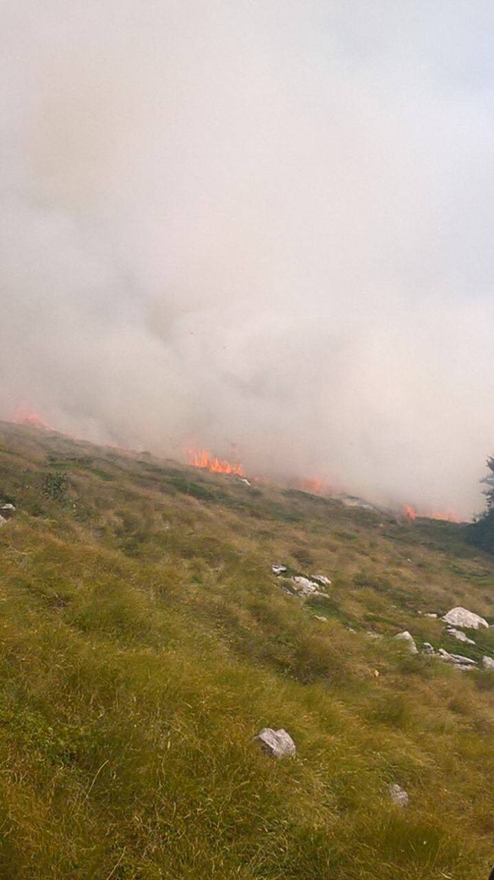 Gusti dim otežava gašenje kod Nacionalnog parka Sj. Velebit