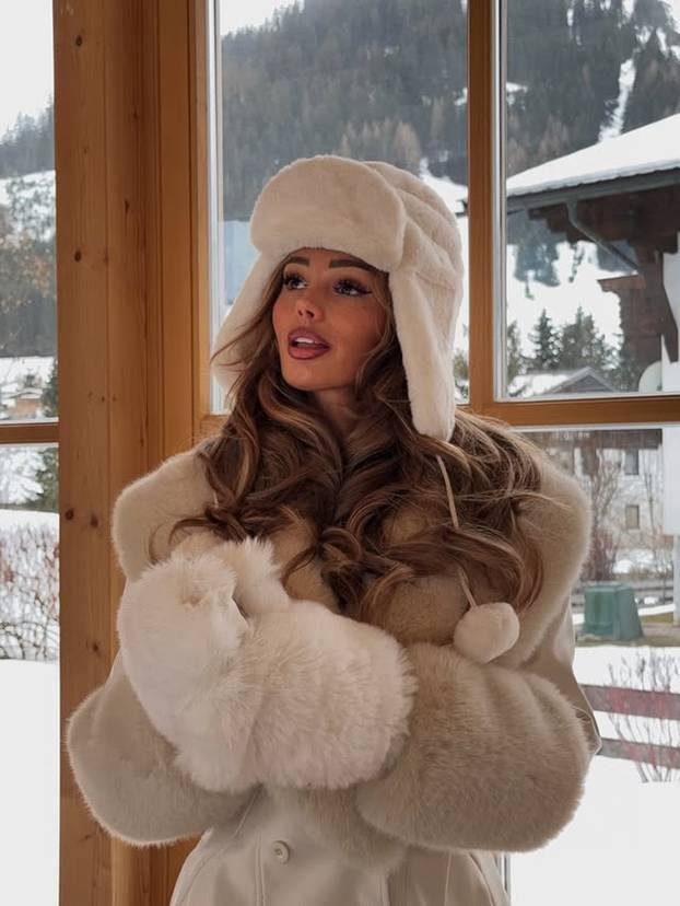 FOTO Pratitelji ju ne prestaju hvaliti: 'Ti si žena mojih snova!'