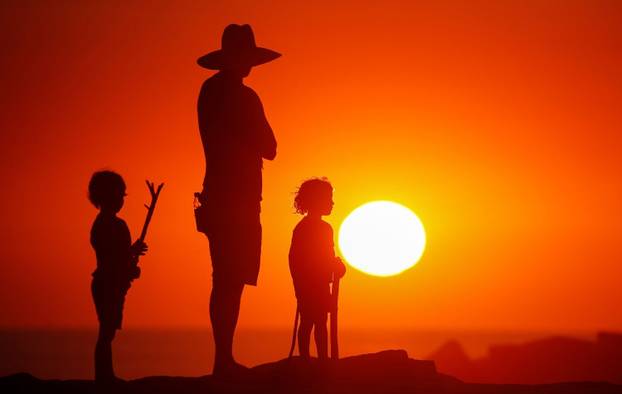 Igra svjetla i sjene uz ocean u Kaliforniji: Otac je sa djecom uživao u božanskom prizoru