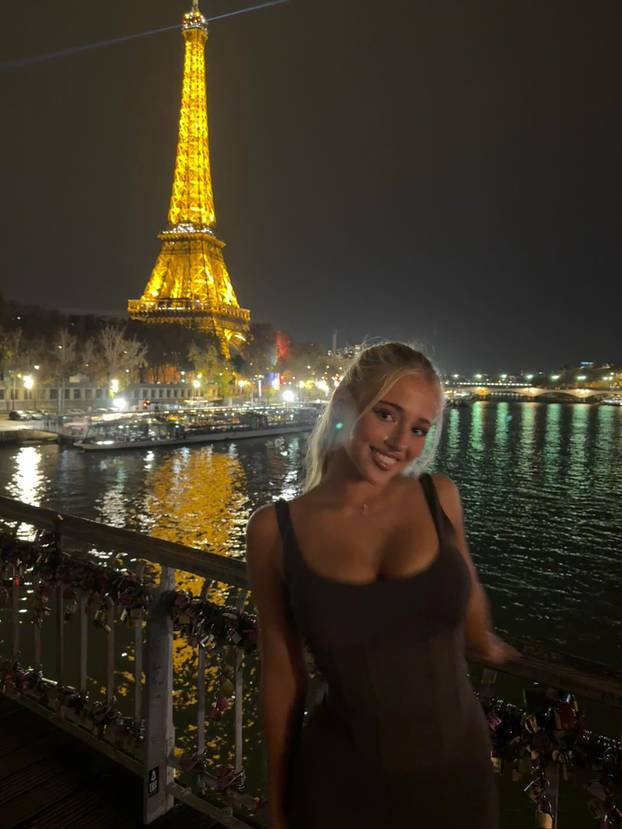 FOTO Bujna plavuša zavela je Vuškovićeva budućeg suigrača